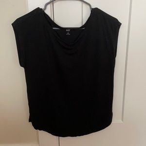 Gap black shirt